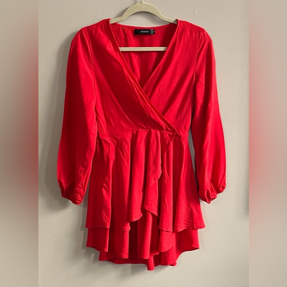Zesica long sleeve wrap front tiered ruffled mini red dress size medium
